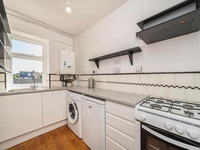 Flat for rent in London Borough of Lewisham, Blackheath