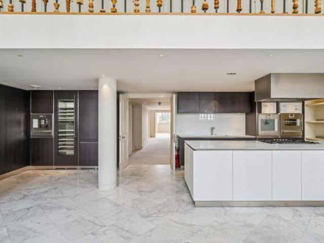 Flat for rent in Bare, Lancashire