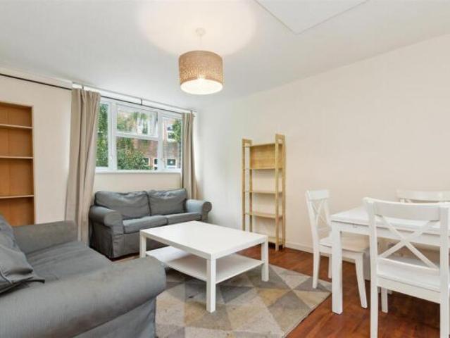 Flat for rent in Cat Hill
