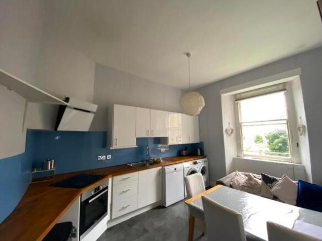 Flat for rent in Newington, Scotland