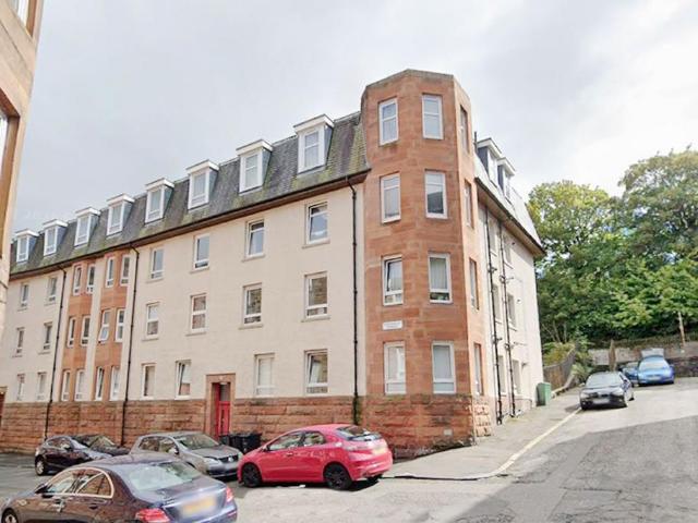 Flat for sale in Port Glasgow, Scotland