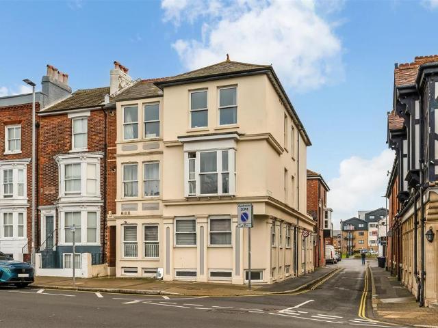 Flat for sale in Old Portsmouth, City Of Portsmouth