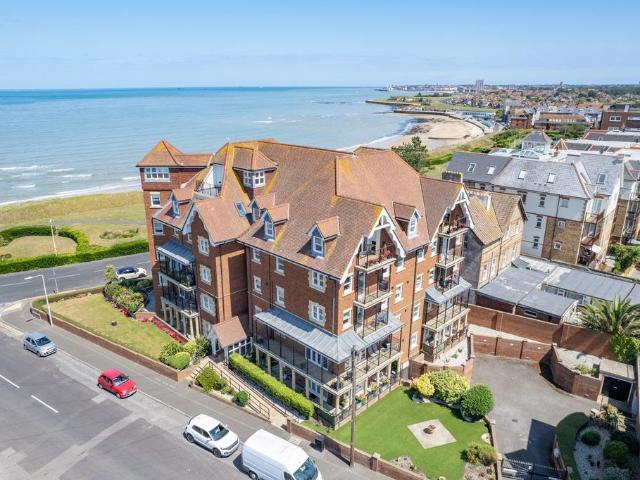Flat for sale in Westgate-on-Sea, Acol