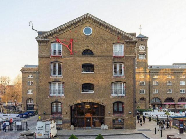 Flat for sale in Tower Liberty, Wapping