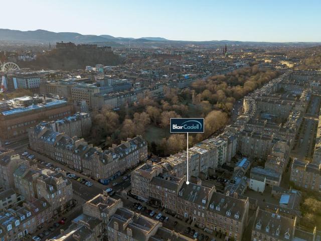 Flat for sale in New Town, Scotland