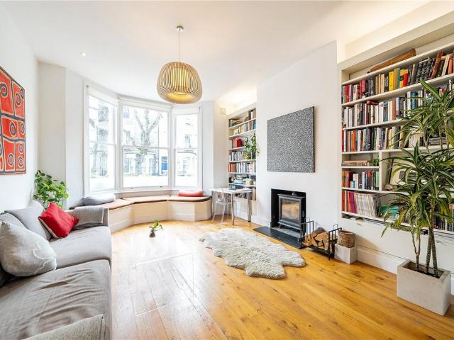 Flat for sale in Chalk Farm, Primrose Hill