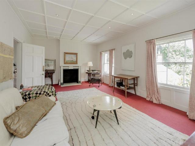 Flat for sale in Maida Vale, Greater London