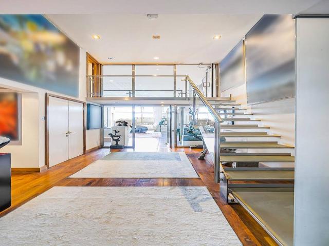 Flat for sale in Fulham, Greater London