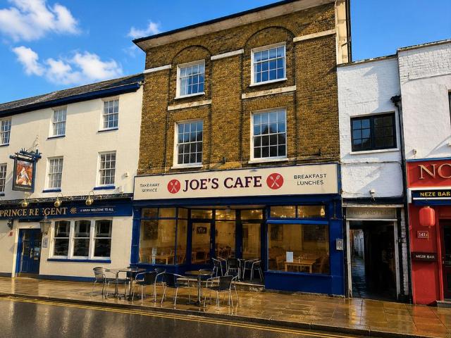 Flat for sale in Row Town, Surrey