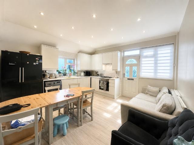 Flat for sale in Greater London
