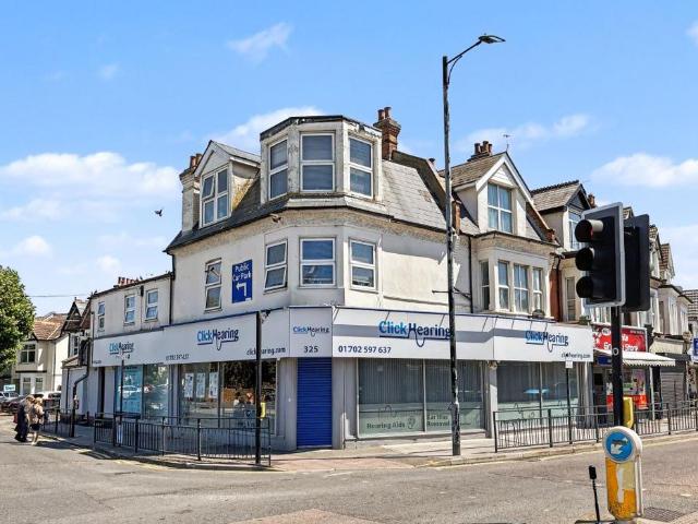 Flat for sale in Milton, Alton Barnes