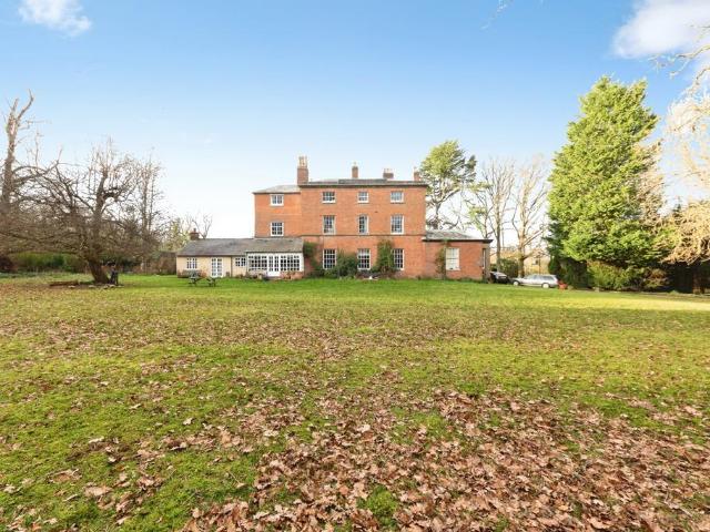 Flat for sale in West Midlands