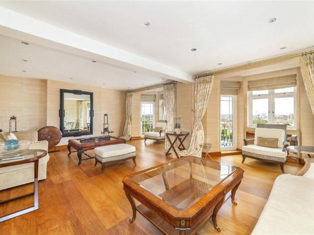 Flat for sale in London Borough of Camden, Greater London