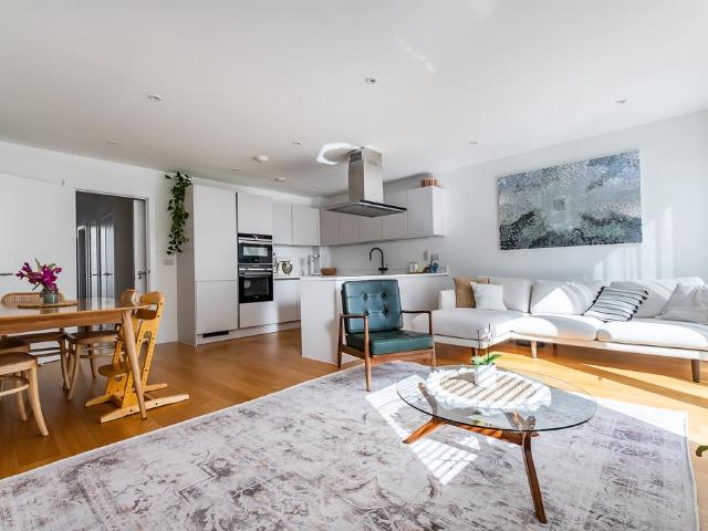 Flat for sale in Kensal Town, Maida Vale