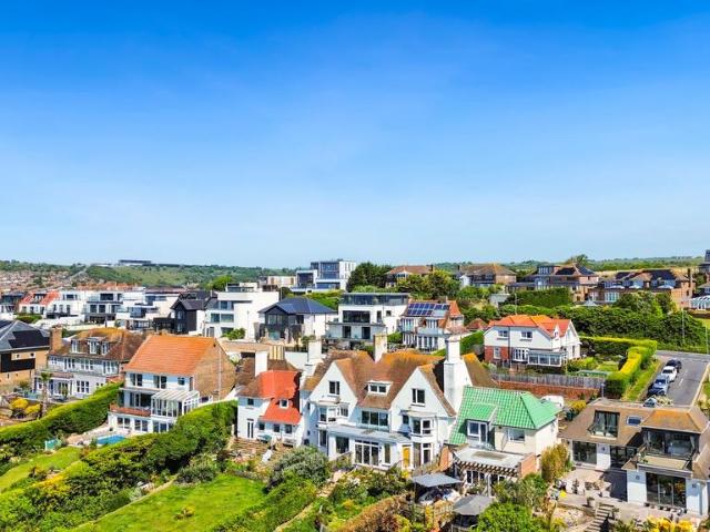 Flat for sale in Brighton Marina Village, Roedean