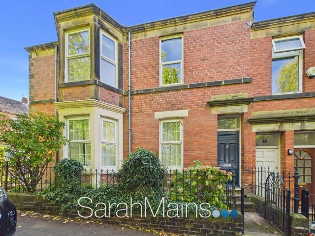 Flat for sale in Deckham, Gateshead