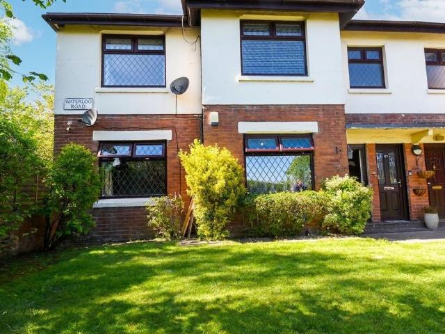 Flat for sale in Strangeways, Manchester