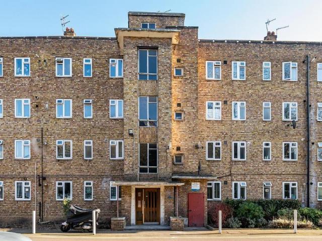 Flat for sale in The Borough, Greater London