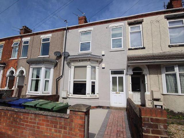 Flat for sale in Wellow, Grimsby