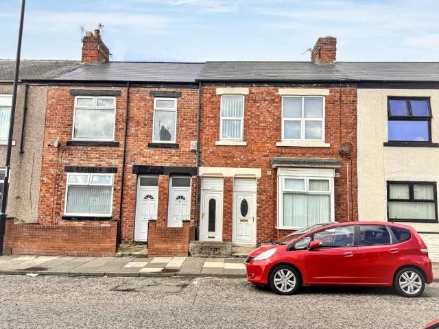 Flat for sale in Southwick, Sunderland