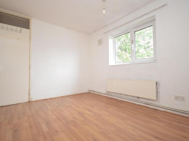 Flat for sale in London Borough of Newham, Greater London