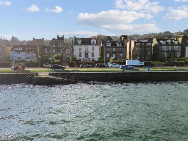 Flat for sale in Fort Matilda, Greenock
