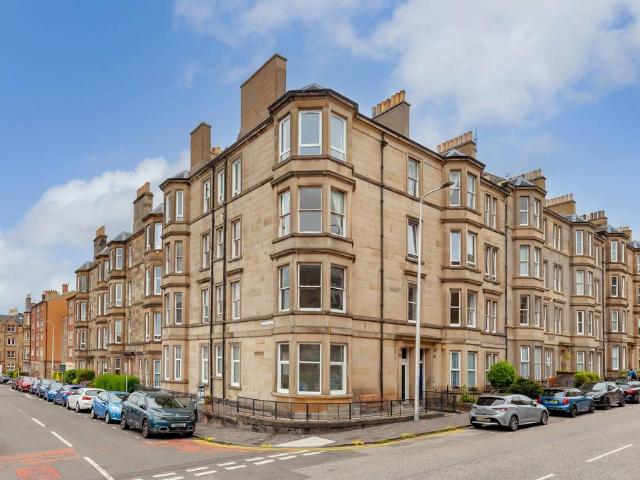 Flat for sale in Merchiston, Scotland
