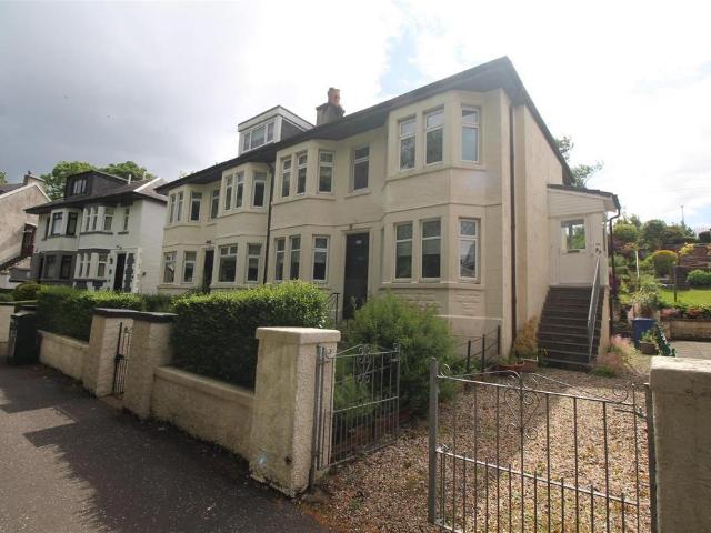Flat for sale in Greenock, Bow Farm Flat for sale in Greenock, Bow Farm