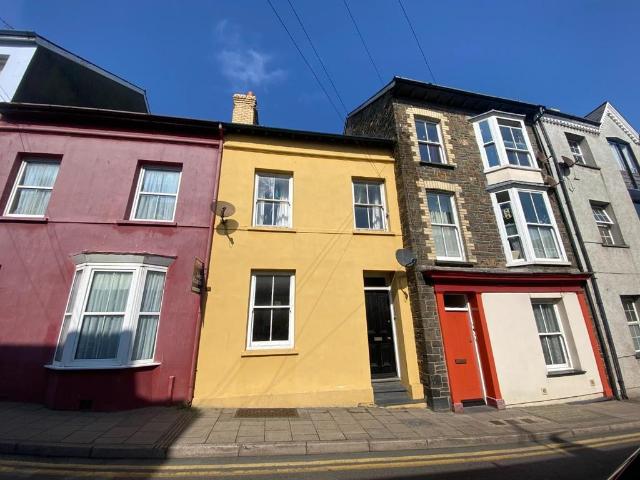 Flat for sale in Aberystwyth