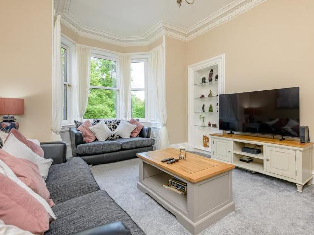 Flat for sale in Shaftesbury Park Colonies, Merchiston