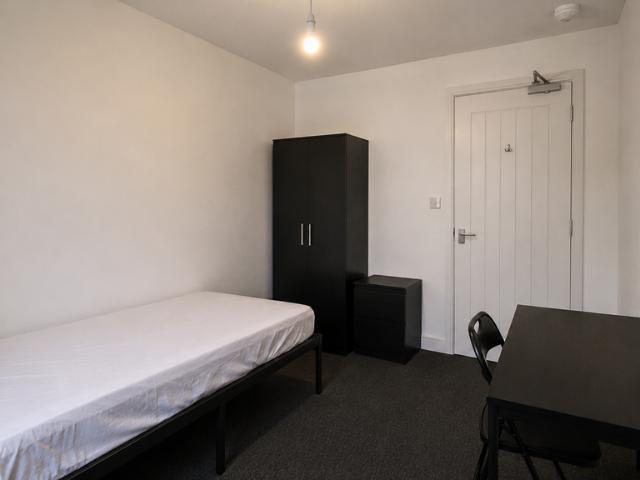 Flat for sale in Wardieburn, Granton