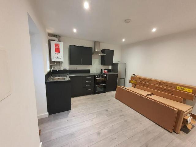 Flat for sale in Fernhill, Bury