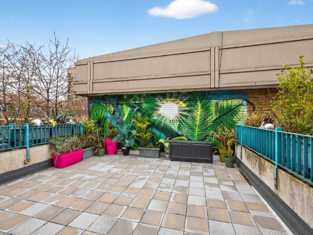 Flat for sale in Brixton, Greater London