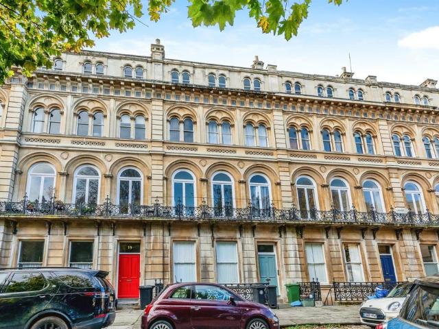 Flat for sale in Hotwells, Feckenham