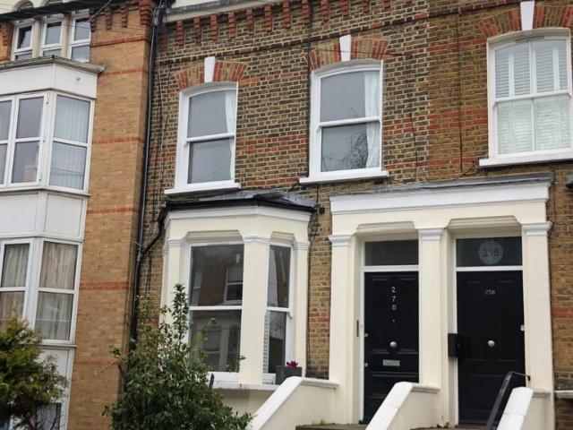 Flat for sale in Maida Hill, Greater London
