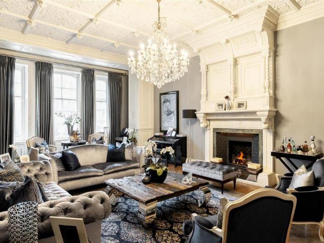 Flat for sale in Knightsbridge, Greater London