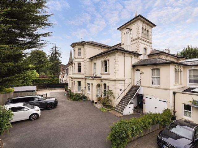 Flat for sale in Ferndale, Sandown Park