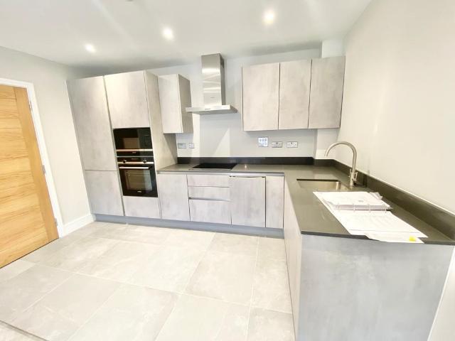 Flat for sale in Greenbank, Mount Wise
