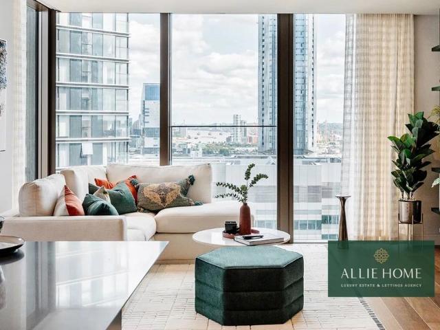 Flat for sale in Isle Of Dogs, Greater London