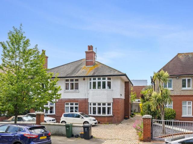 Flat for sale in Aldrington