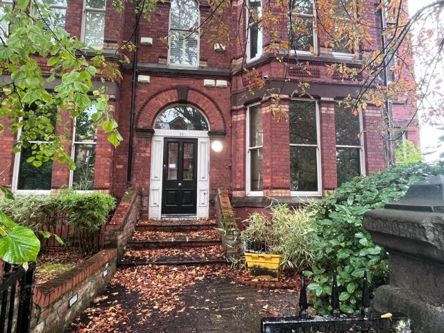 Flat for sale in Dingle, Liverpool