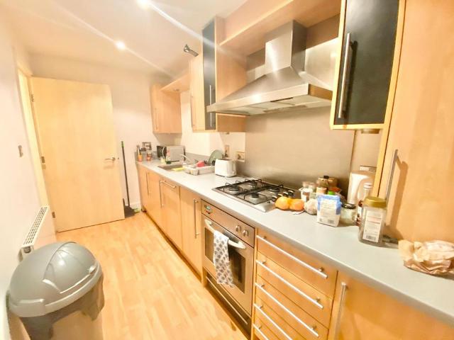 Flat for sale in Reading