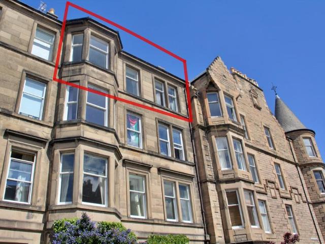 Flat for sale in Marchmont, Scotland