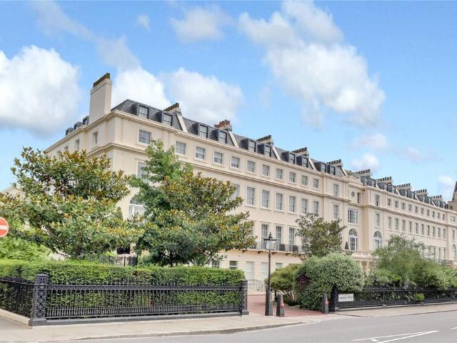 Flat for sale in Fitzrovia, Greater London