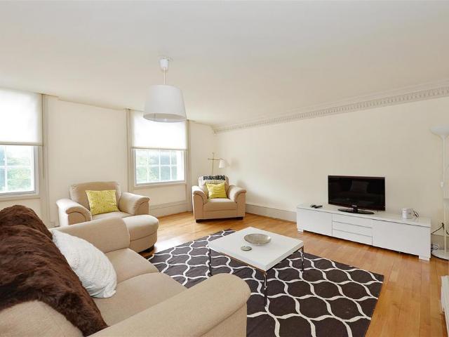 Flat for sale in Belgravia, Isle Of Man