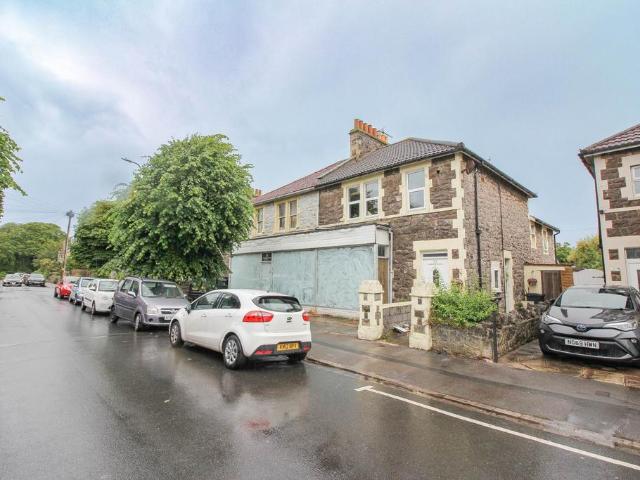 Flat for sale in Weston-super-mare, North Somerset