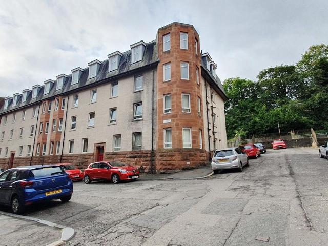 Flat for sale in Port Glasgow, Scotland