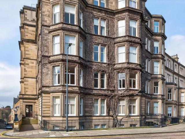 Flat for sale in Haymarket, Scotland