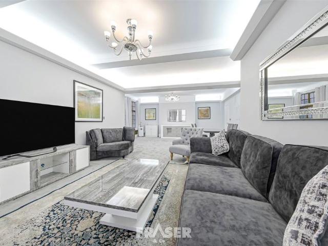 Flat for sale in Marylebone, Greater London