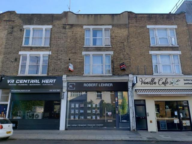 Flat for sale in Muswell Hill, Greater London